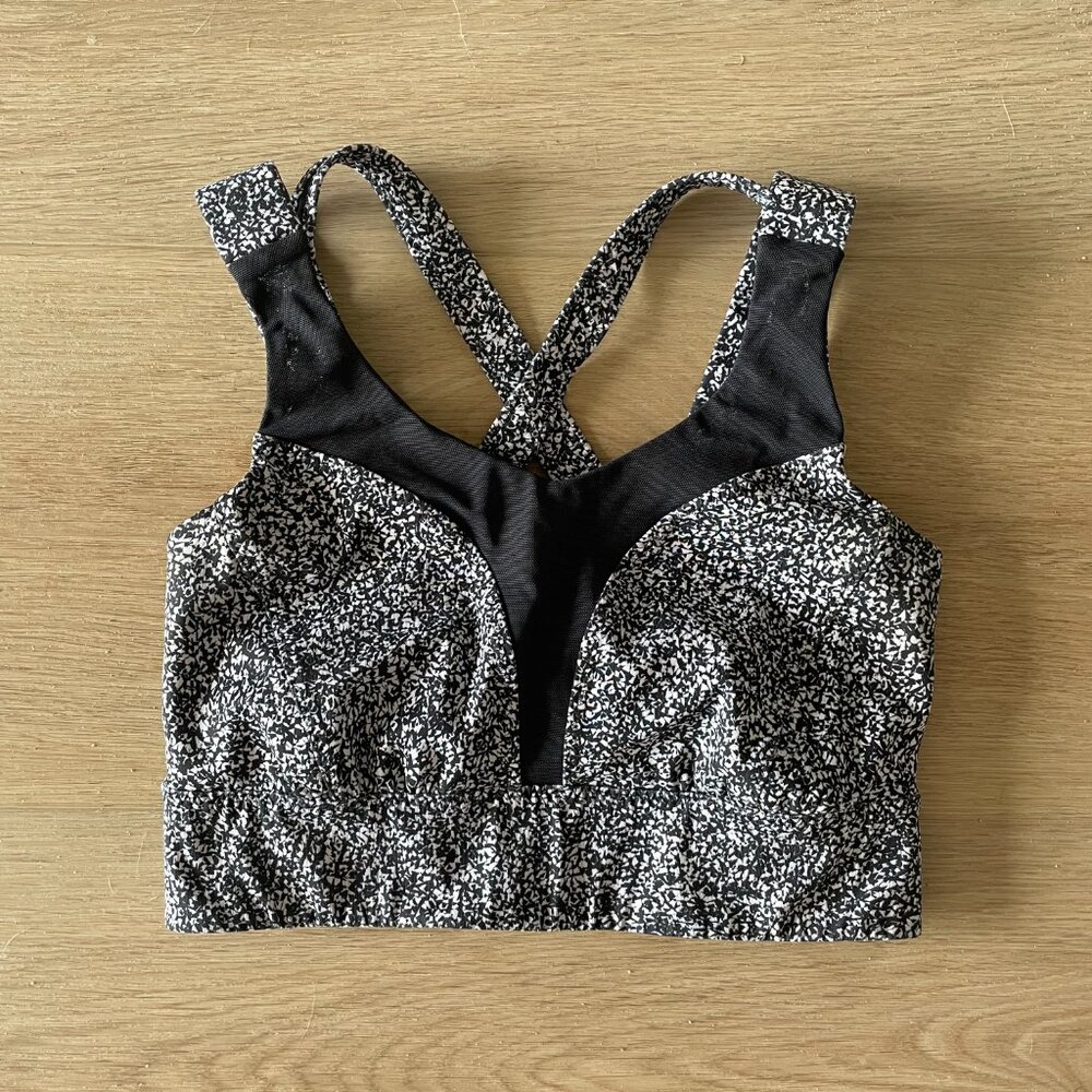 LULULEMON | Sports Bra